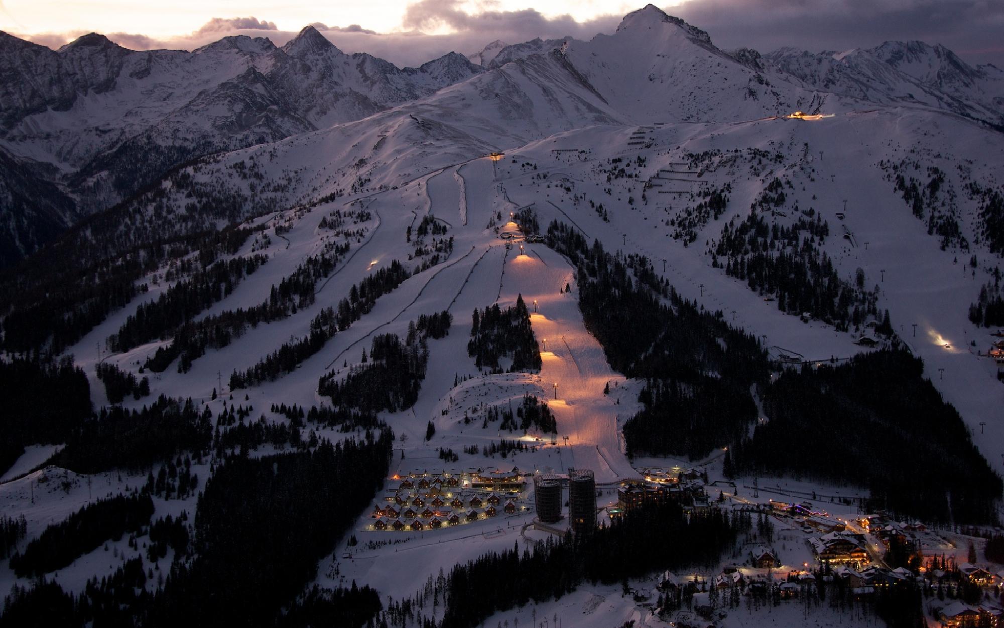 4 star Hotel on the ski slope in Katschberg for Sale
