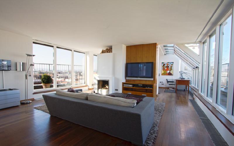 Real Estate in Austria - Luxury penthouse with terraces near embassy