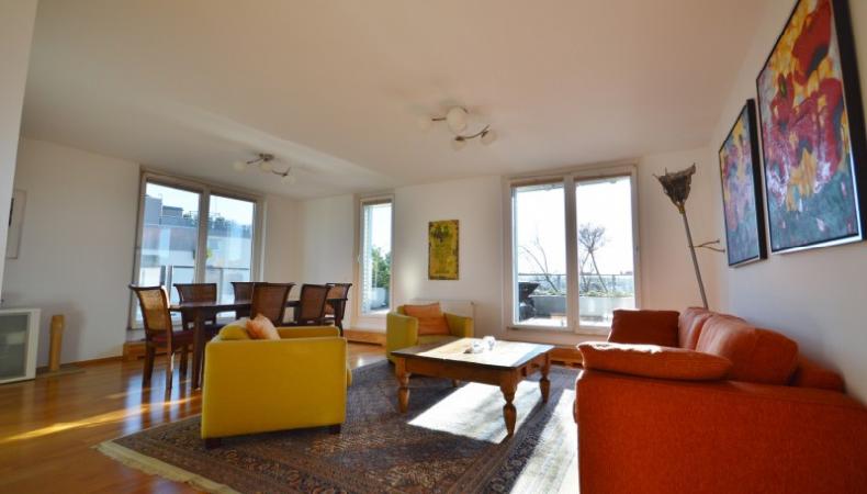 3 floors apartment with terraces and view at the Green area for Sale