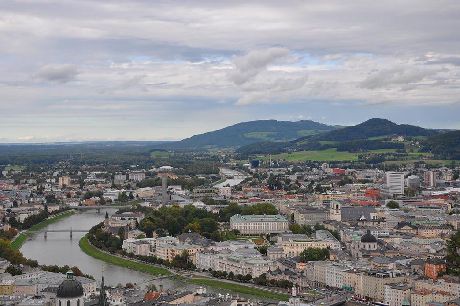 Real Estate in Austria - Wonderful cosy Hotel in city Salzburg