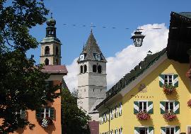 Gewerbeimmobilien in Österreich - Tiroler Hotels in der besten Lage von Kitzbühel zu verkaufen