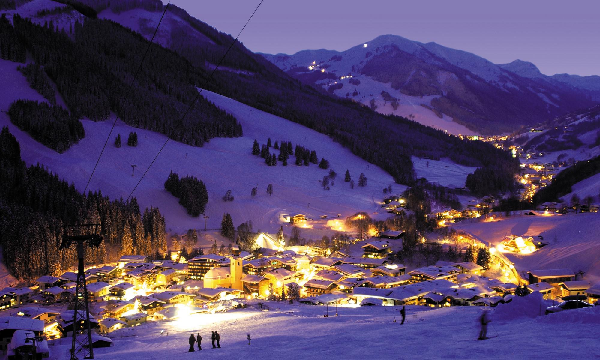 Hotel in Saalbach - ski in and ski-out