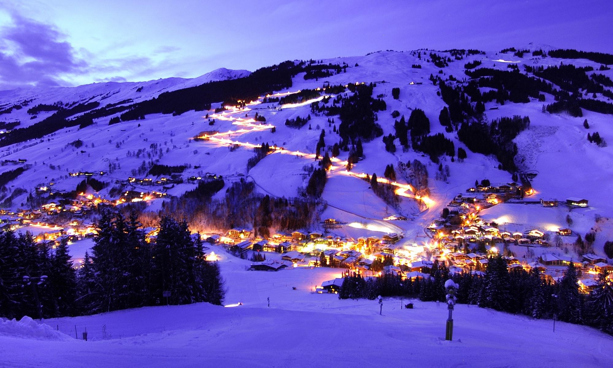 Hotel in Saalbach - ski in and ski-out for Sale
