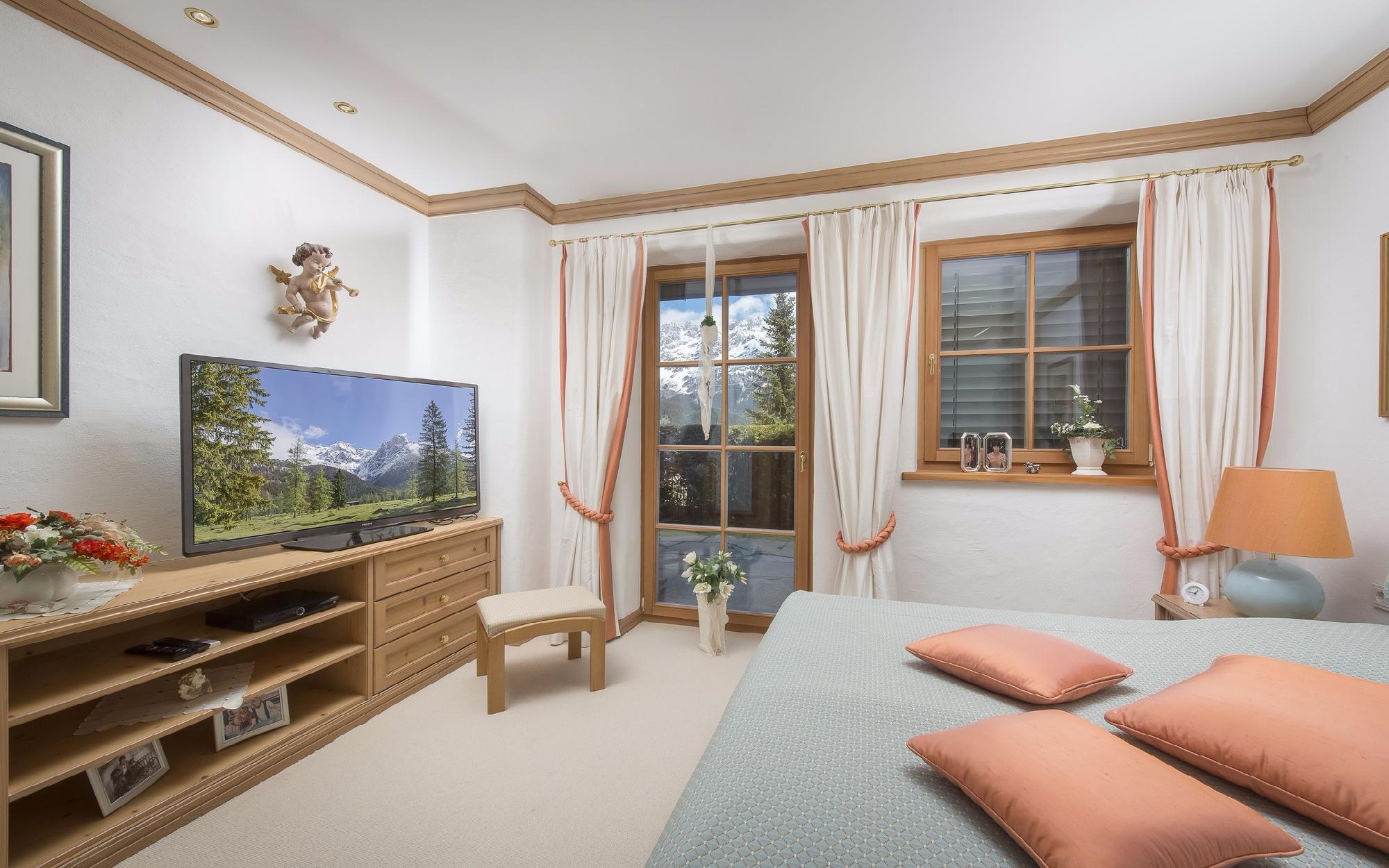 `Ski in - Ski out` luxury apartment in Ellmau in Tyrol