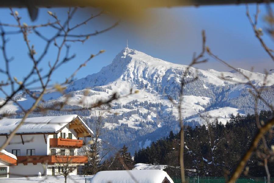 Cosy country house with an incomparable view For Sale - Kirchberg