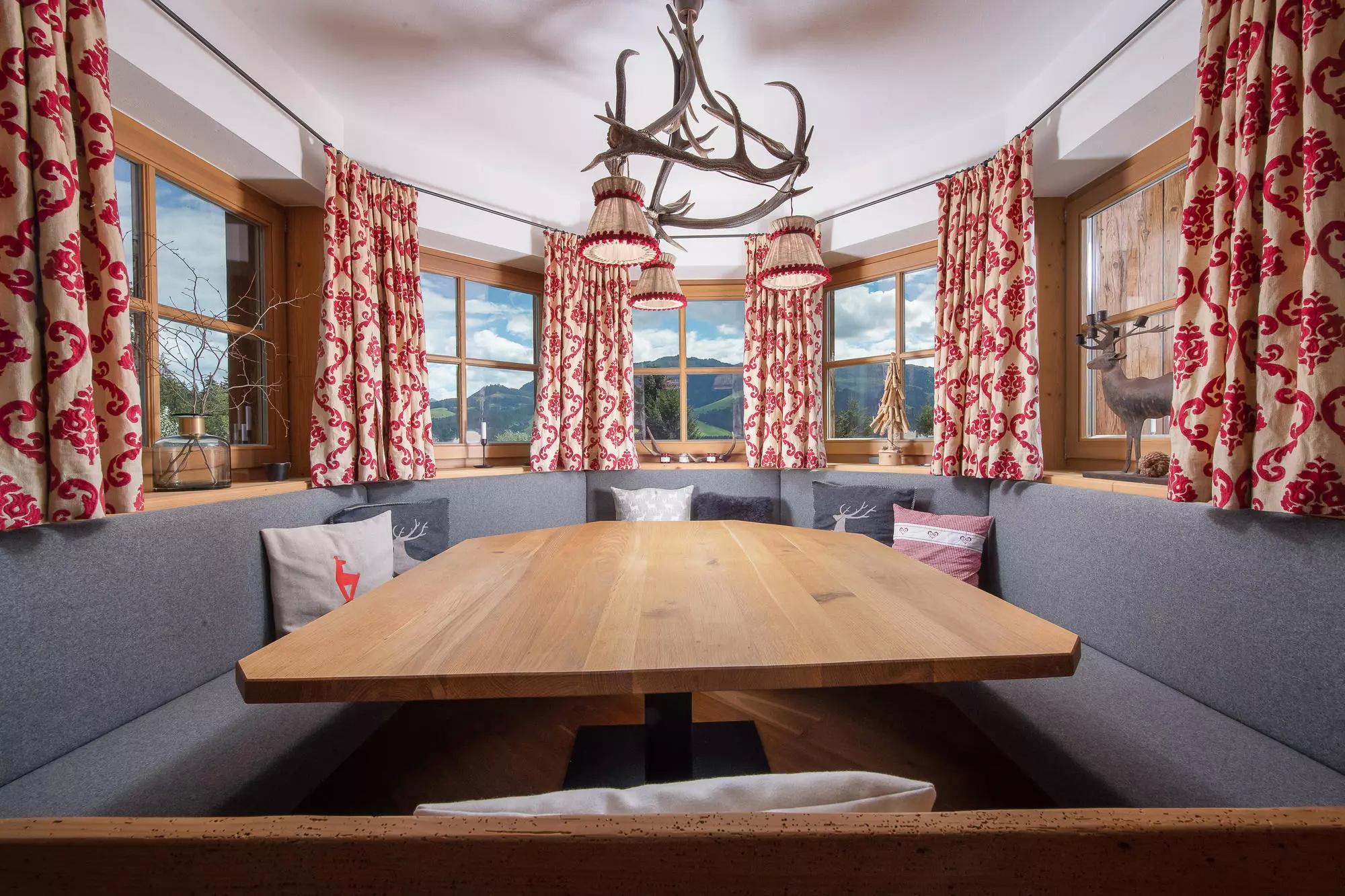 Traditional Penthouse on the Sonnberg in Kirchberg for Sale
