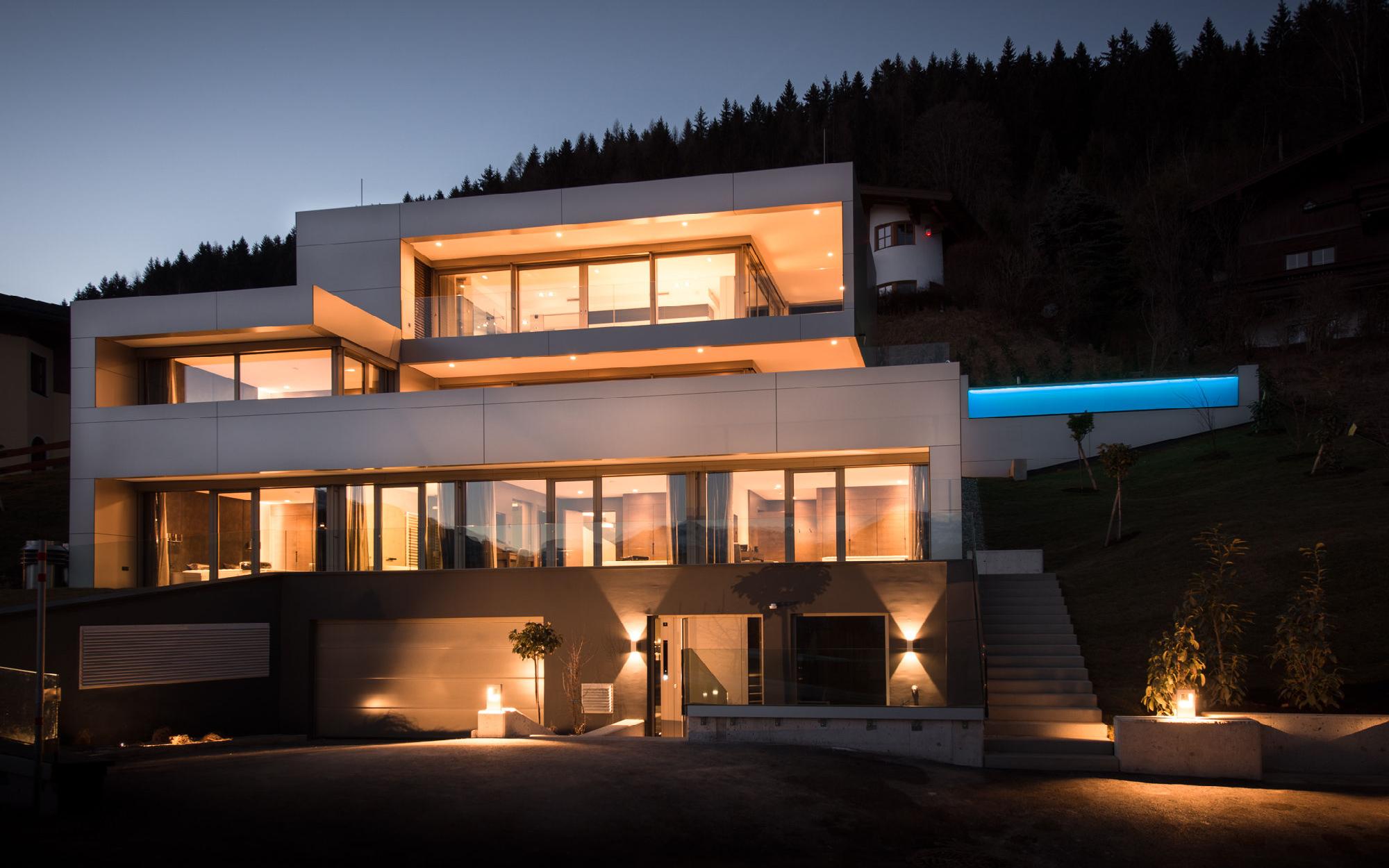 Modern designed real estate in Zell am See for Sale