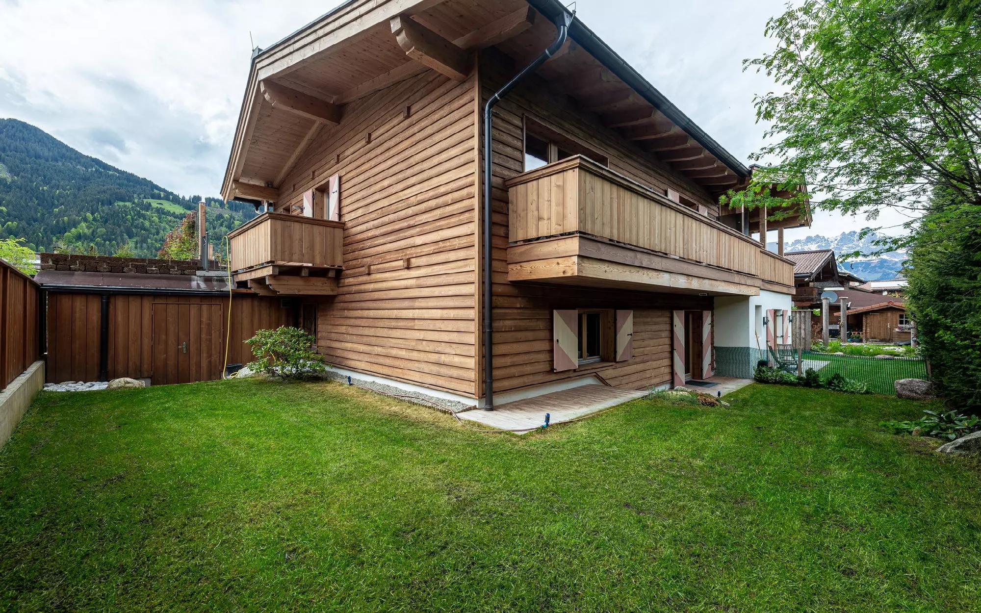 Immobilien - Luxuriöse Chalets in Toplage von Reith bei Kitzbühel , Reith near Kitzbuehel