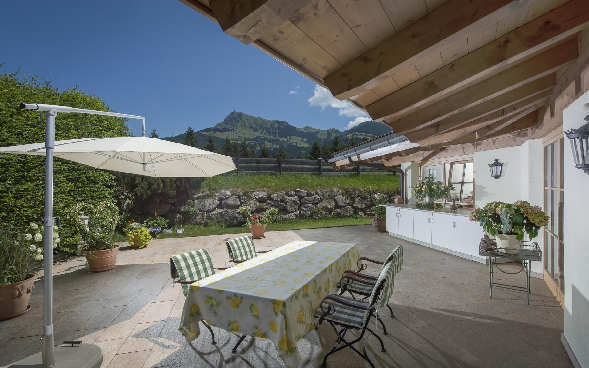 Immobilien - Villa in bester Lage im Wohngebiet von Kitzbühel, Kitzbuehel